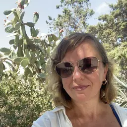Елена Клевцова
